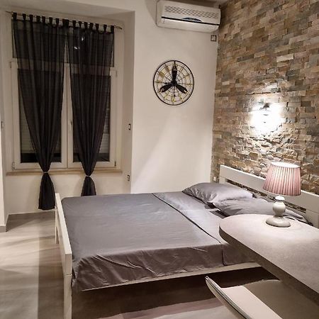 Apartment Amfiteatar Pula Zewnętrze zdjęcie